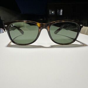 Ray Ban RB 2132 New Wayfarer Sunglasses Classic Tortoise Frames UV Protection